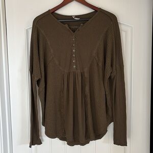 Free People Deep Olive Green Oversized‎ Babydoll Henley Long Sleeve Womens Small